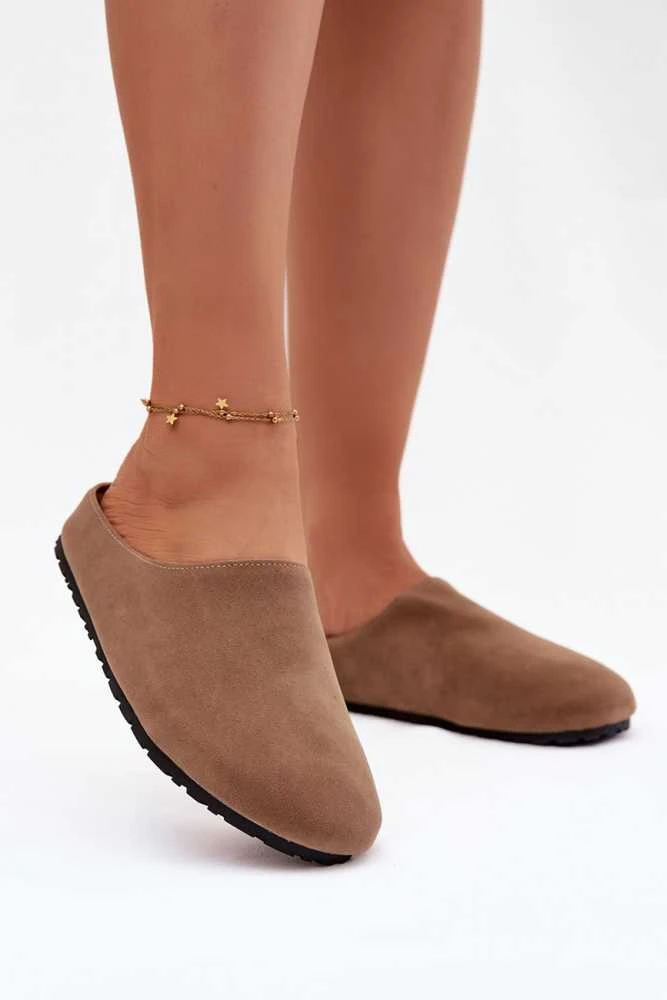 Šlepetės moteriškos Step in Style – patogumui ir laisvalaikiui namuose.