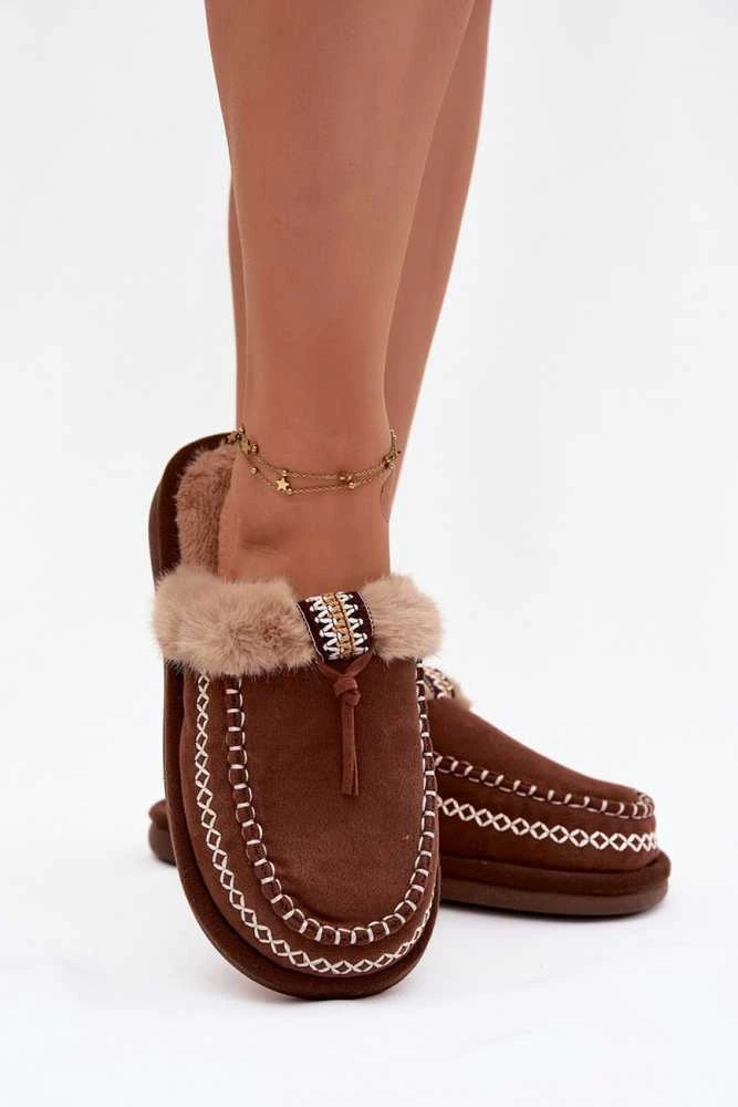 Šlepetės moteriškos Step in Style – patogumui ir jaukumui namuose.