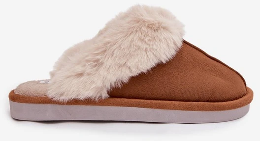 Šlepetės su kailiu Camel Carisse – jaukumui ir šilumai namuose.