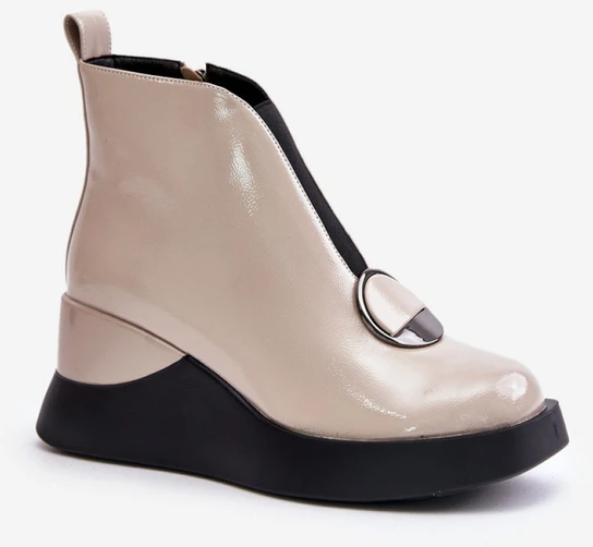 Smėlio spalvos aulinukai su platforma Step in style