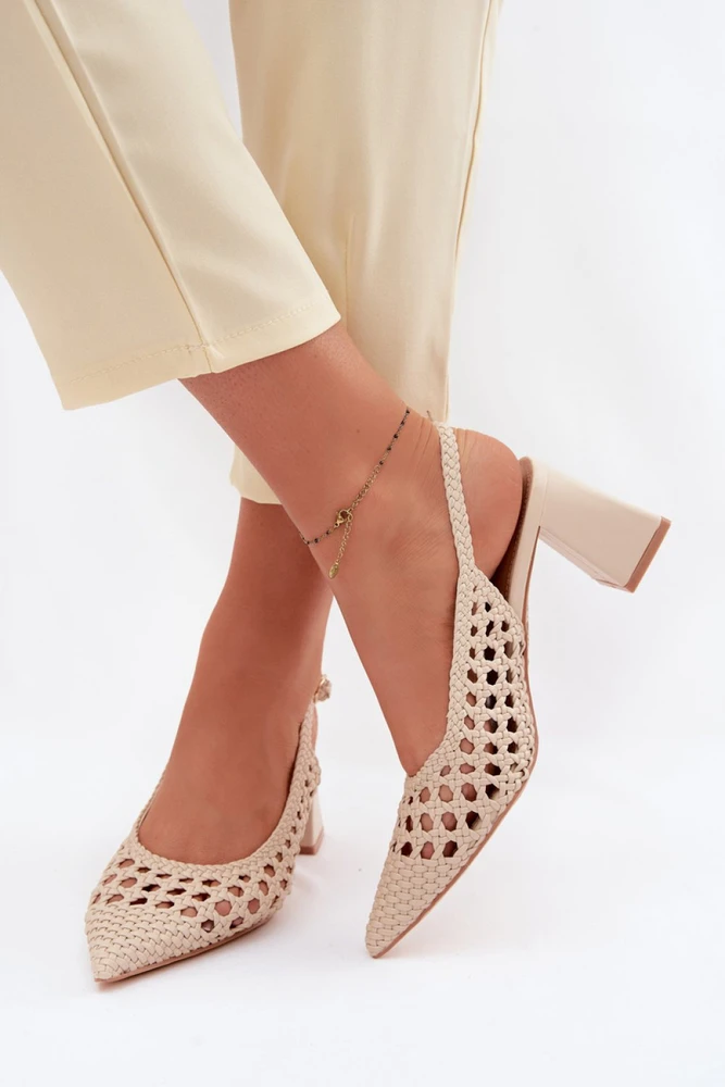Smėlio spalvos basutės su kulnu Step in style