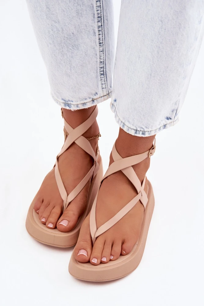 Smėlio spalvos basutės su kulnu Step in style