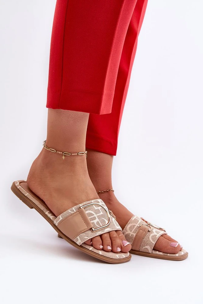 Smėlio spalvos basutės su sagtimi Step in style