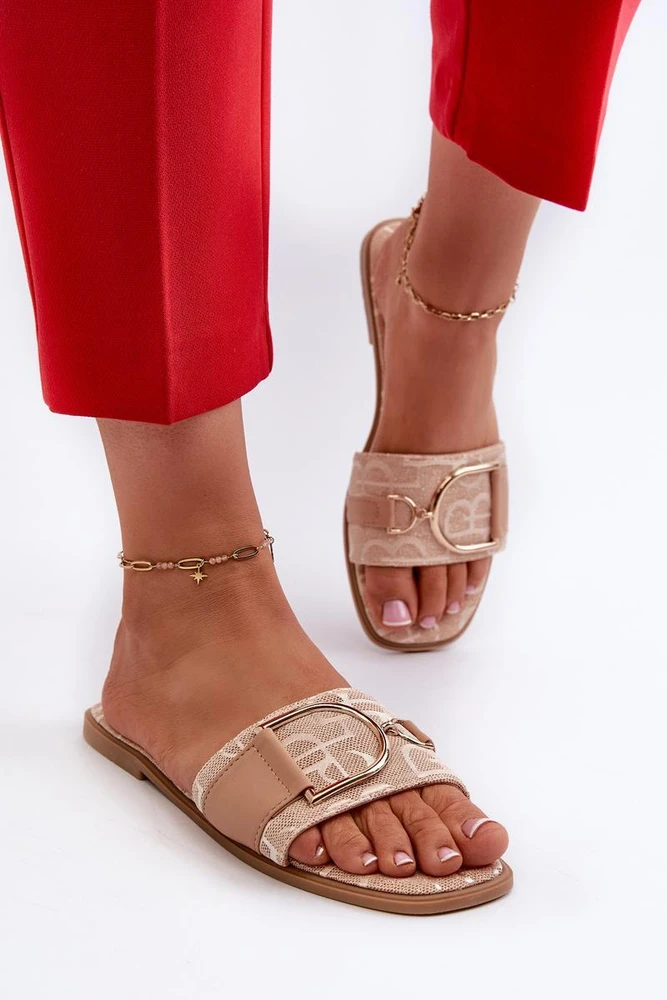 Smėlio spalvos basutės su sagtimi Step in style