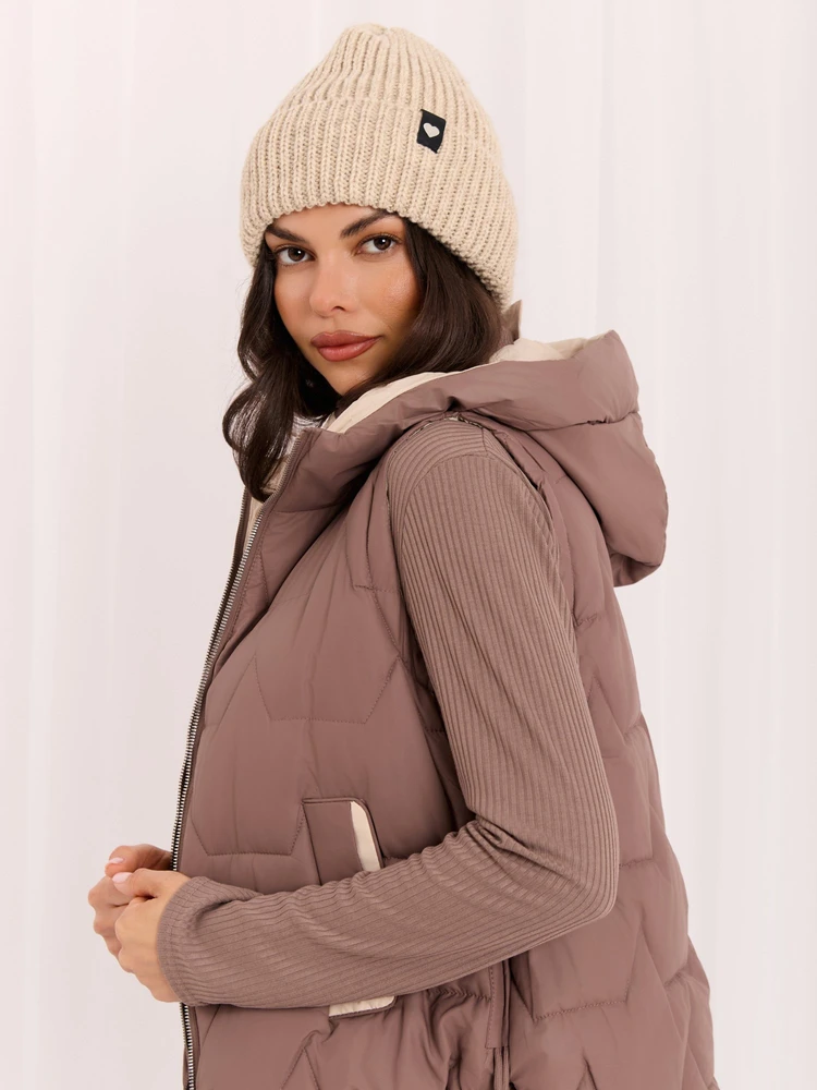 Kepurė Czapka-SR-CZ-2608.99-smėlio spalva