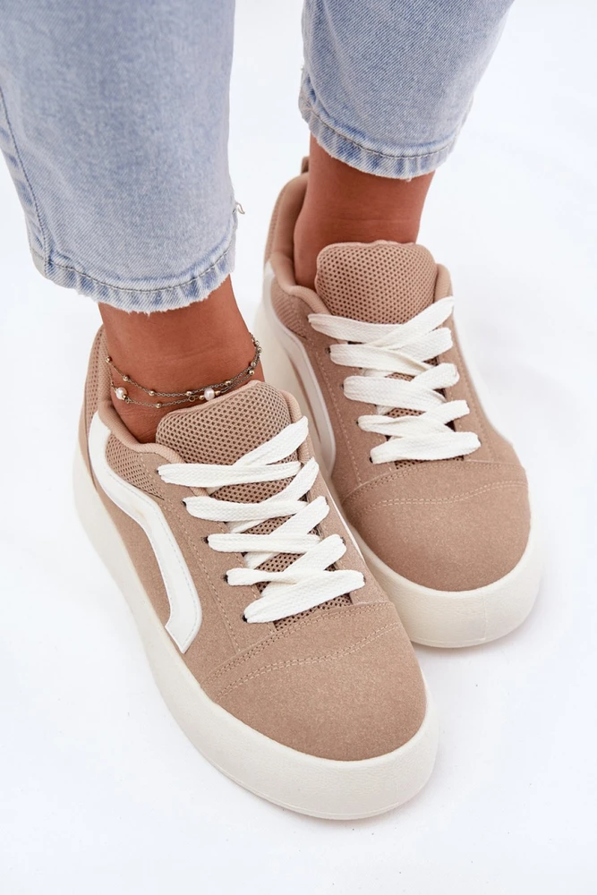Smėlio spalvos sportbačiai Step in style