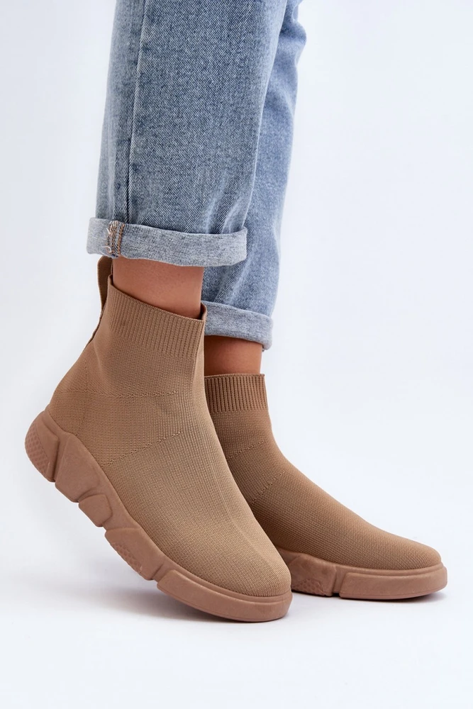 Smėlio spalvos sportiniai aulinukai Step in style