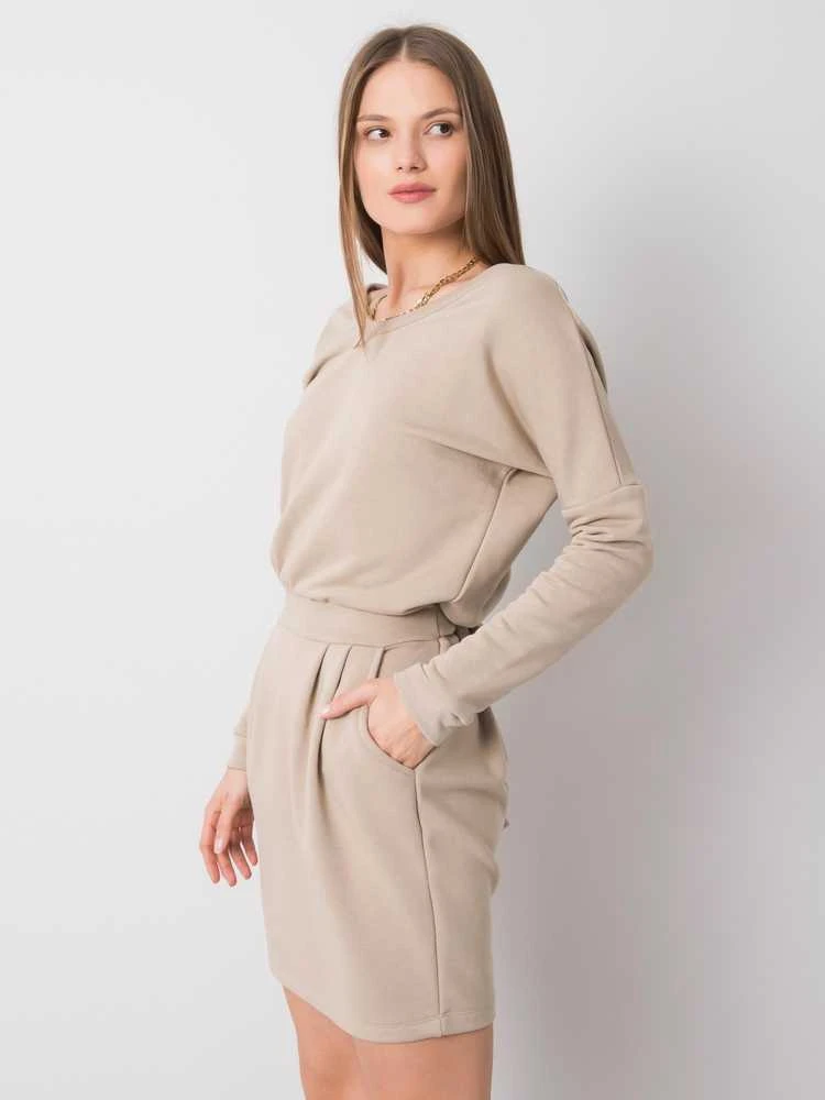 Smėlio spalvos suknelė