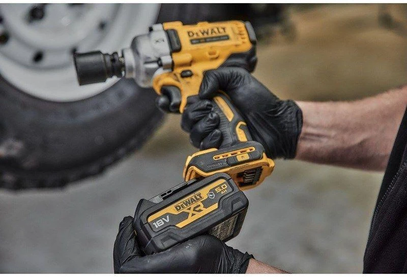 Dewalt smūginis veržliasukis DCF891NT-XJ 1/2", be akumuliatoriaus ir kroviklio