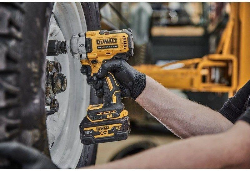 Dewalt smūginis veržliasukis DCF891NT-XJ 1/2", be akumuliatoriaus ir kroviklio