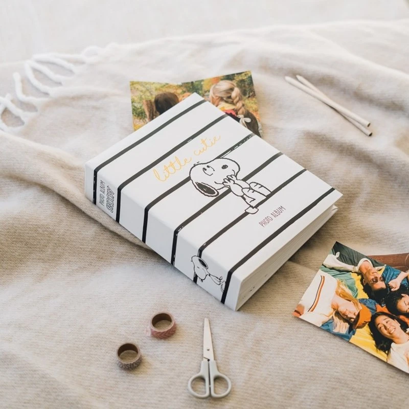 Snoopy - Photo album for 304 photos 13x20 cm from the Lazy Days collection