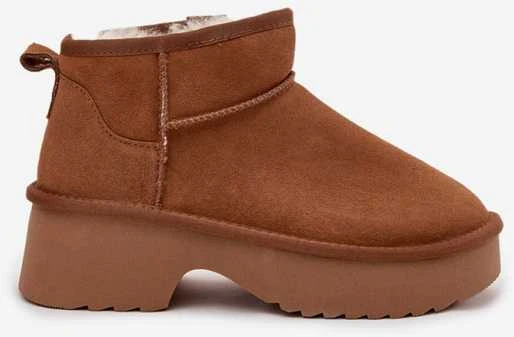 Snow boots