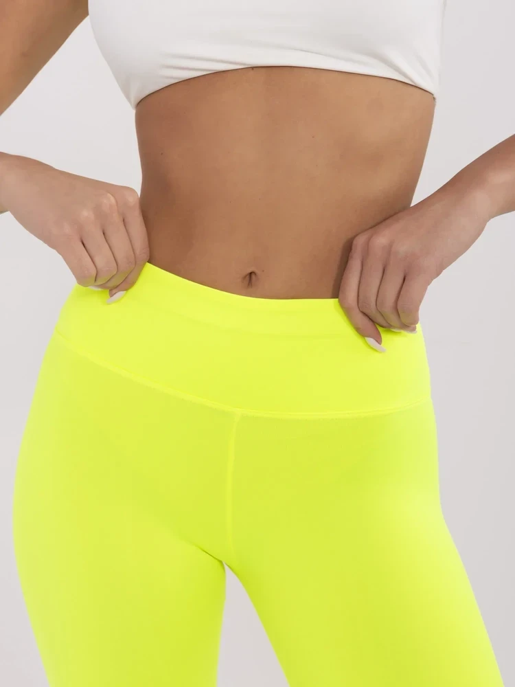 Šortai moterims -EM-LG-574.05-fluo geltoni