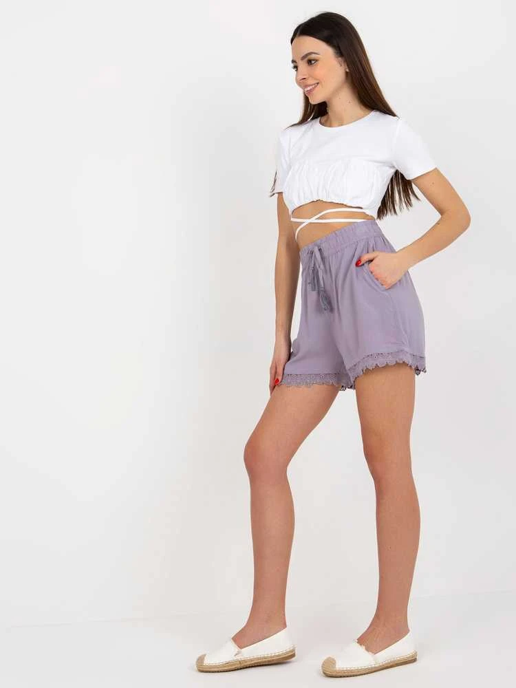 Šortai šviesiai violetiniai