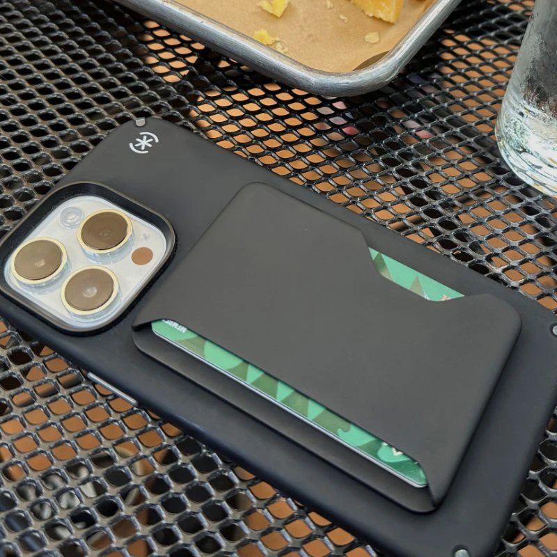 Dėklas Speck ClickLock piniginė MagSafe ruda