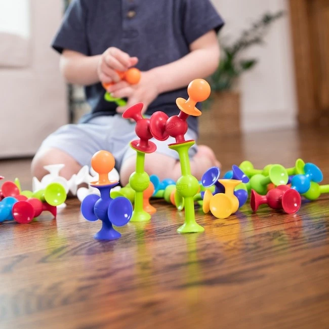 Fat Brain Toys Squigz Deluxe (44vnt) lipšniukai