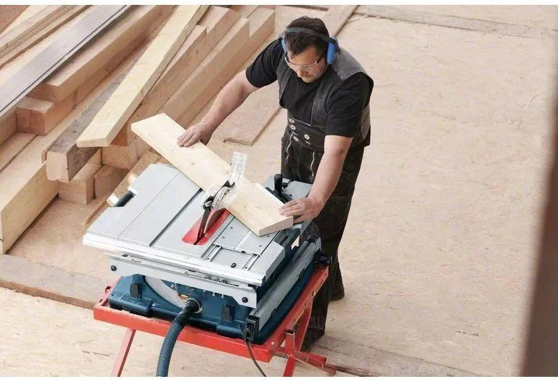 Bosch Stacionarios pjovimo staklės GTS 10 XC
