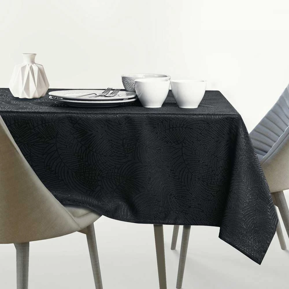 Staltiesė juodos spalvos 110×240 AmeliaHome