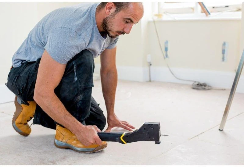 Mechaninis apkabėlių plaktukas Stanley FatMax
