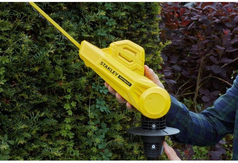 Stanley akumuliatorinės gyvatvorių žirklės aukštam kirpimui SFMCPH845M1, V20, 45cm, 1x4.0Ah