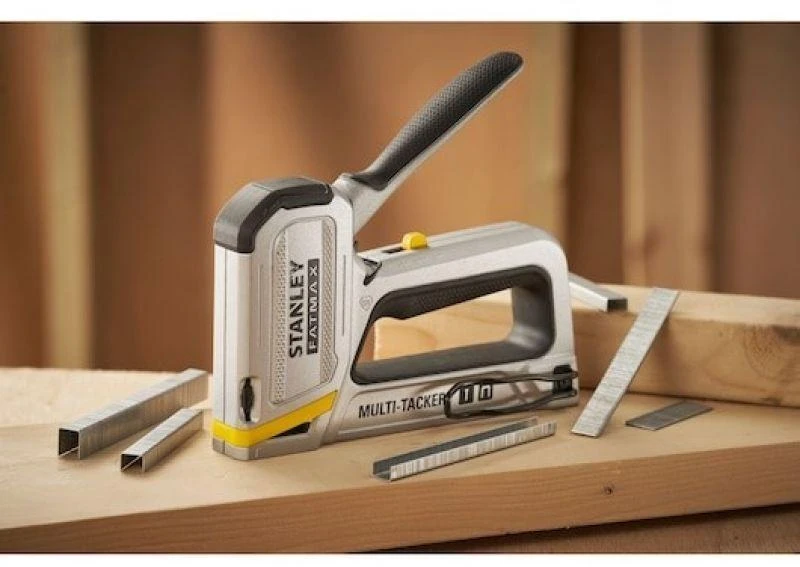 Mechaninis apkabėlių/vinių plaktukas Stanley FMHT70250-0