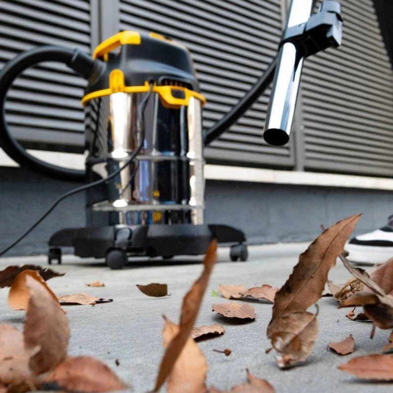 STANLEY Pramoninis dulkių siurblys SXVC30XTDE (1600W; juodas)