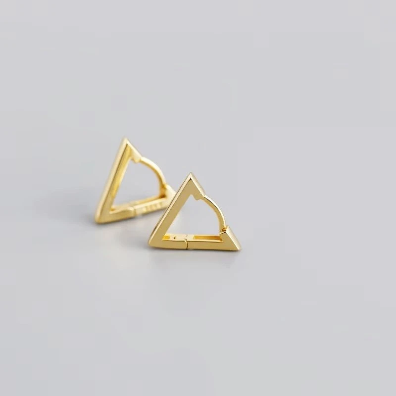 Stilingi auskarai Delta Gold