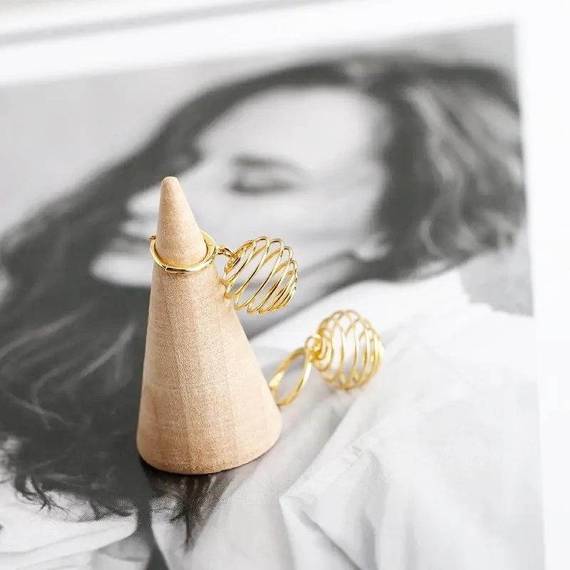 Stilingi auskarai Globe Gold