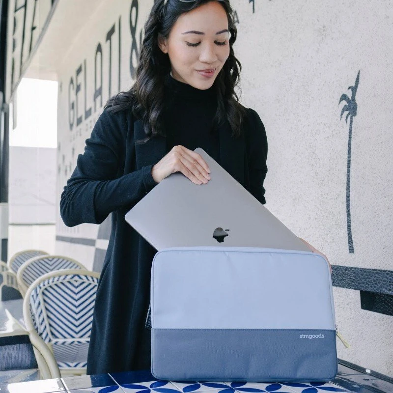 STM Origin Nešiojamas kompiuteris Sleeve – dėklas skirtas MacBook Pro 14" / Nešiojamas kompiuteris 14” / 13” (Glacier mėlynas)