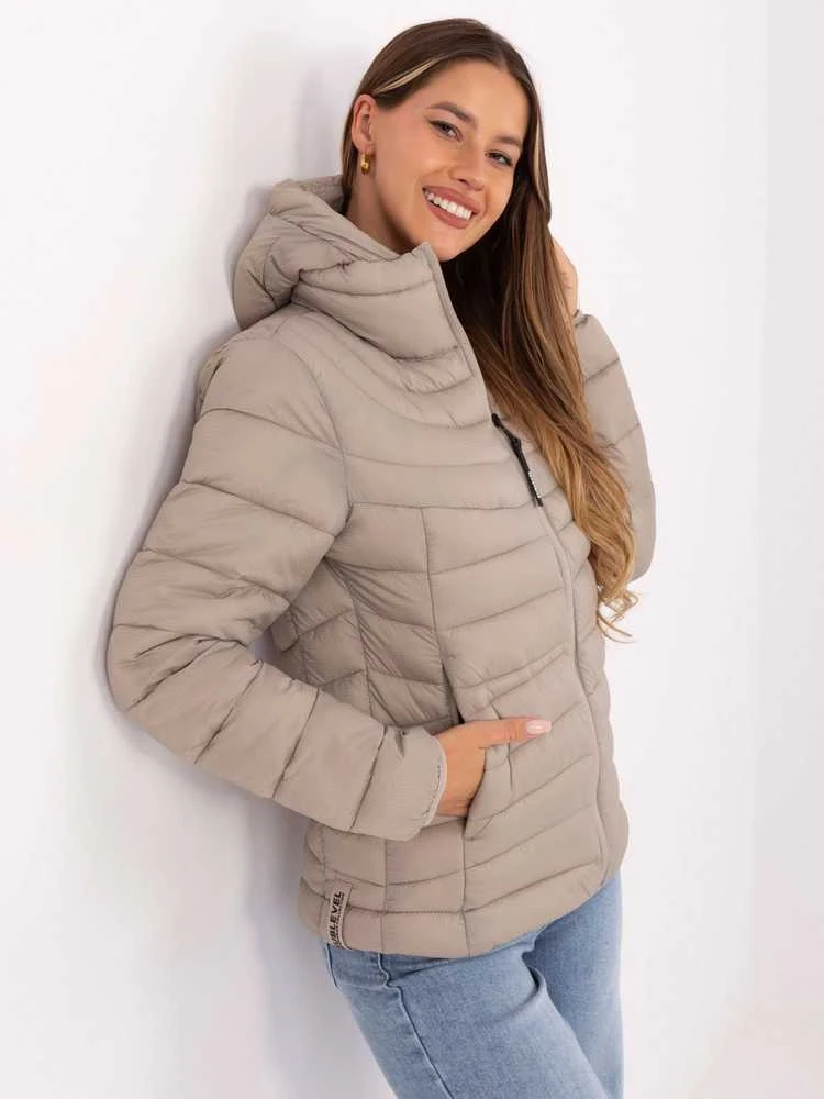 Striukė moteriška smėlio pūkinė