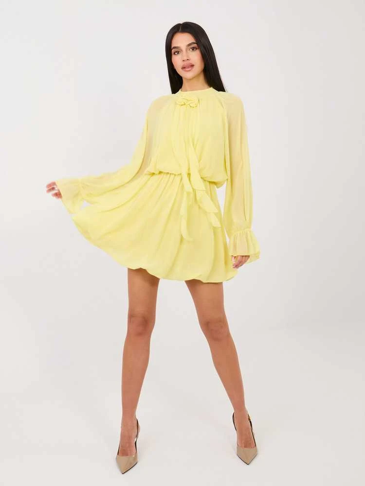 Suknelė elegantiška šviesiai geltona