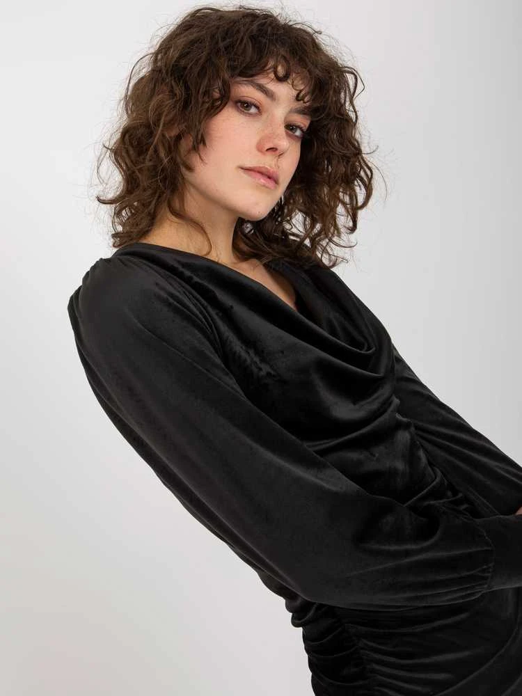 Suknelė juoda