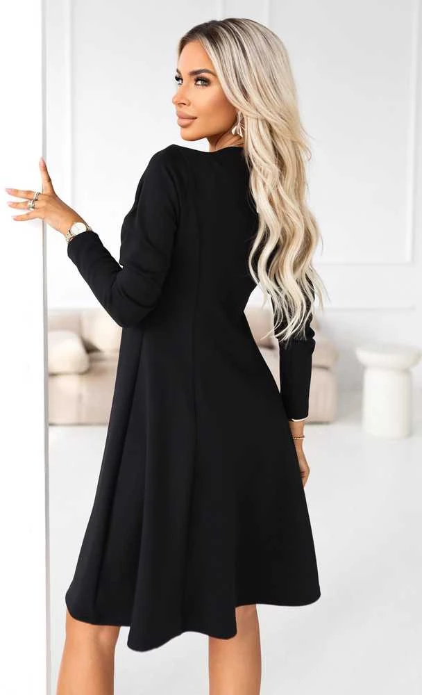 Suknelė Numoco – elegancijai ir patogumui kasdien.