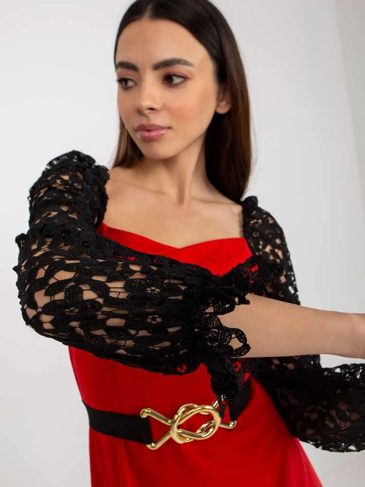 Suknelė raudona