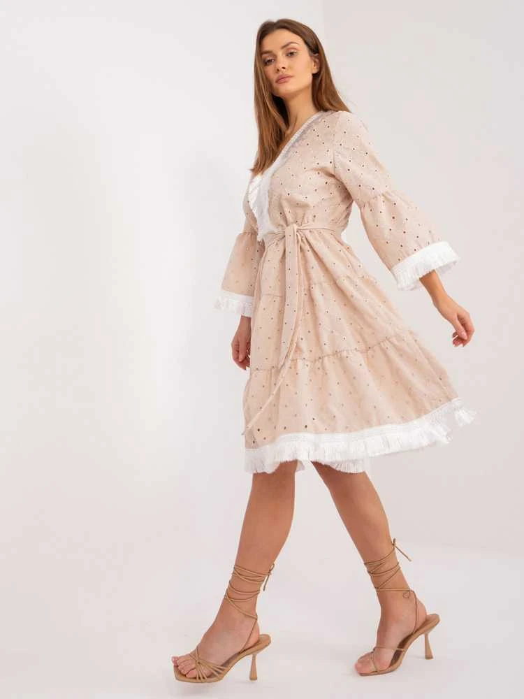 Suknelė smėlio spalvos