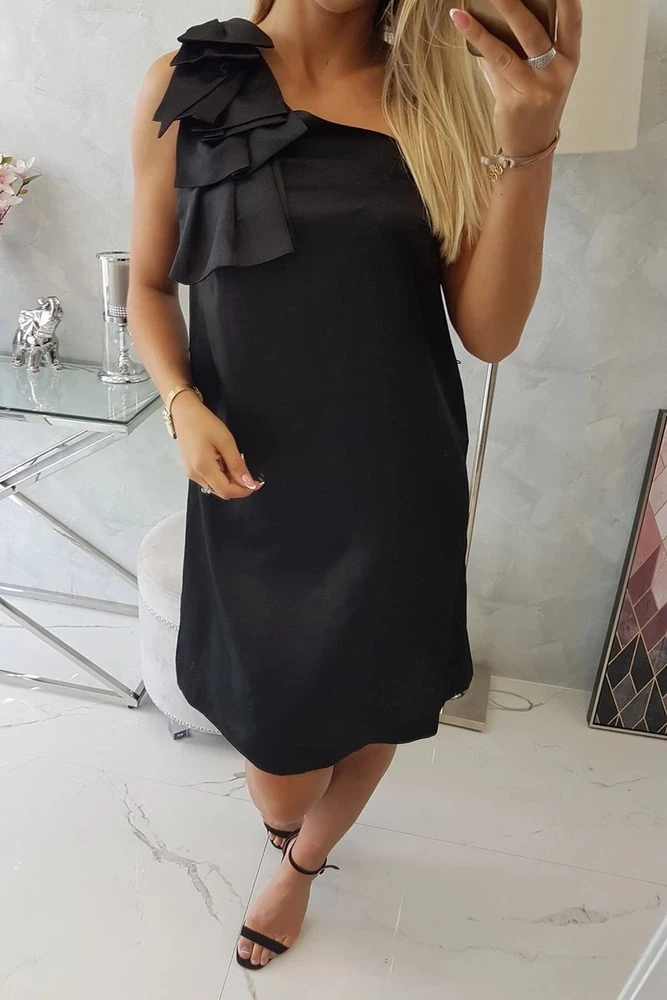 Suknelė su lankeliu ant peties, juoda