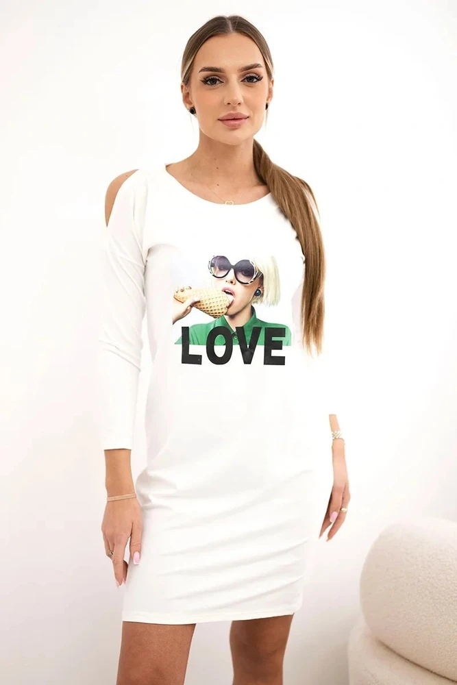 Suknelė su užrašu „Love“, kreminė