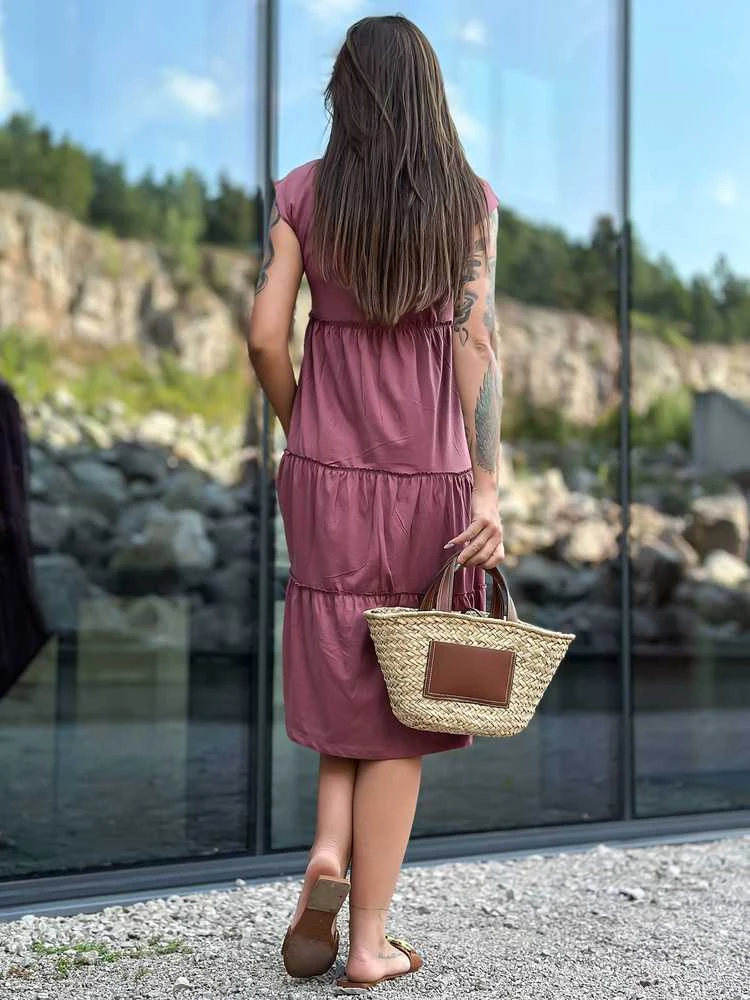 Suknelė tamsiai rožinė