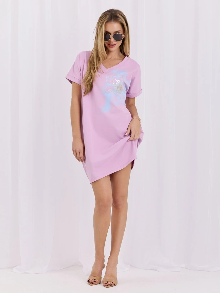 Šviesiai violetinė suknelė