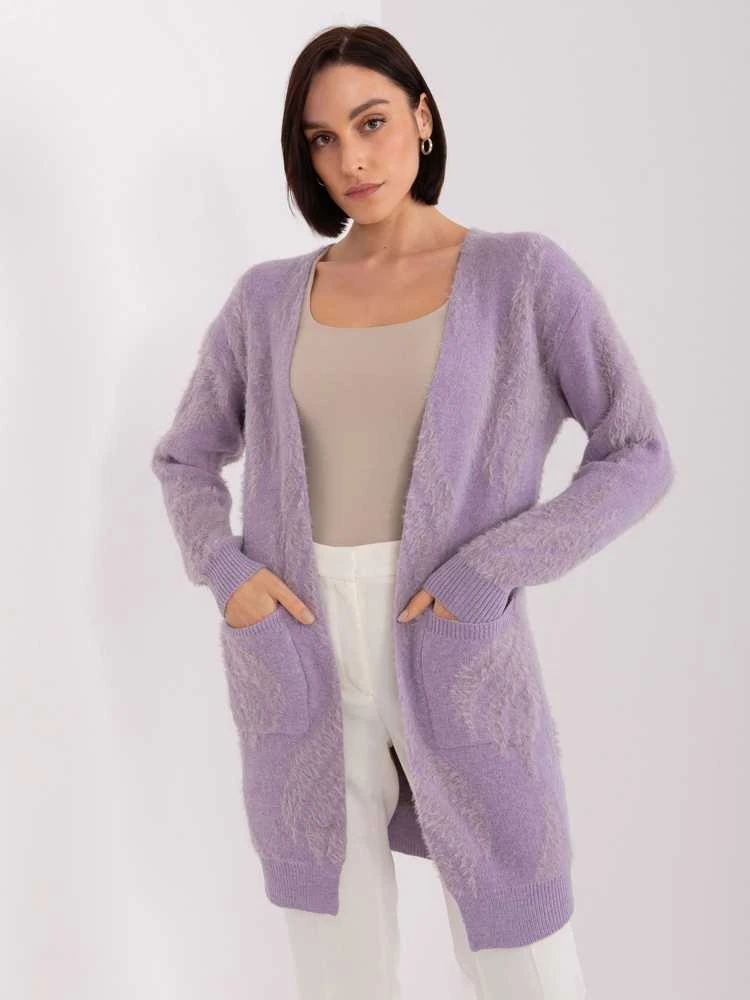Šviesiai violetinis megztinis