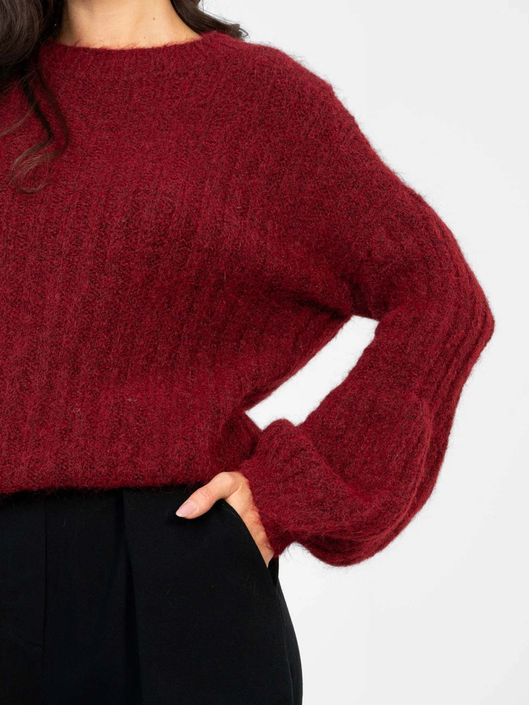 Moteriškas oversize megztinis bordo spalvos