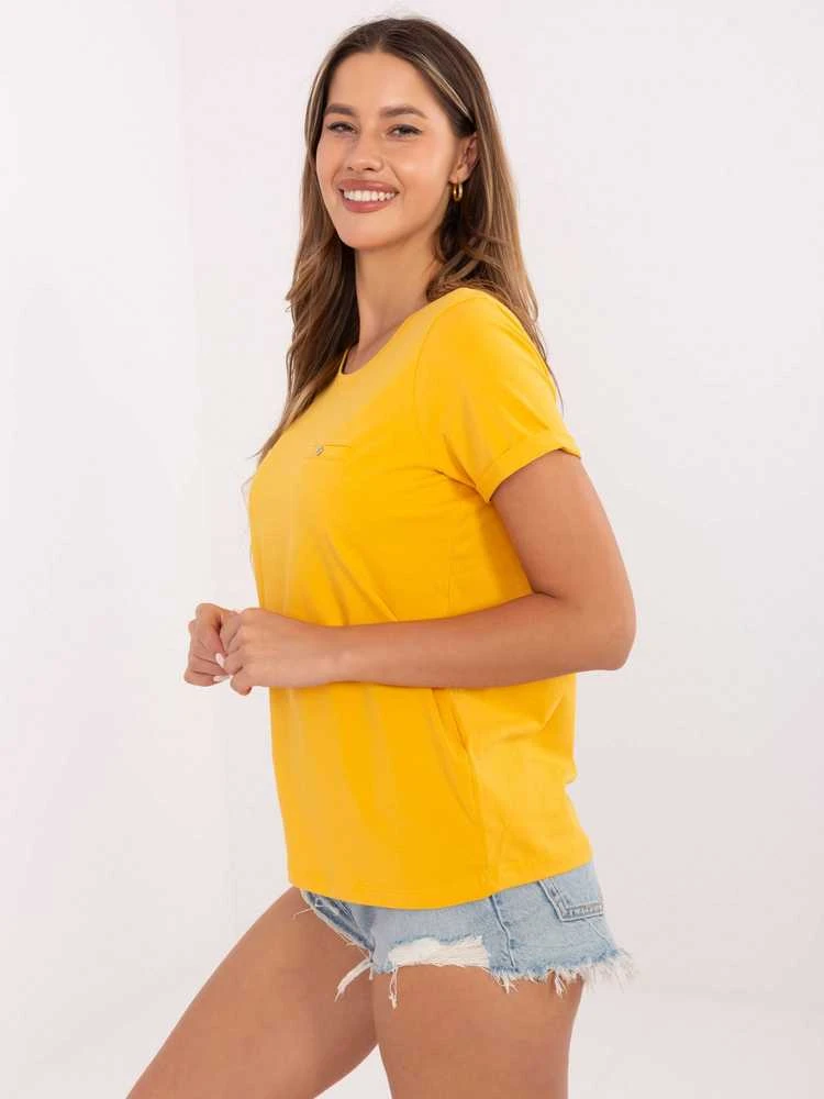T šviesiai oranžinė