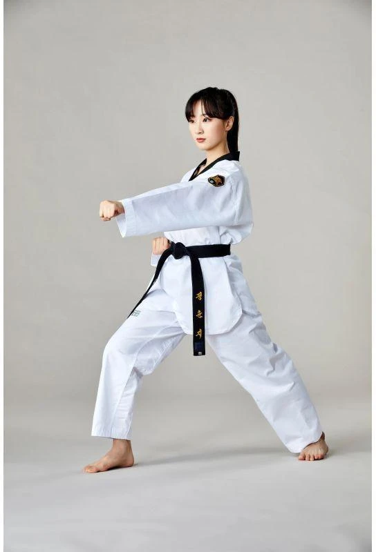 Taekwondo apranga (dobok) MTX 2 juoda – patvirtinta Pasaulio taekwondo federacijos (WT) | MOOTO