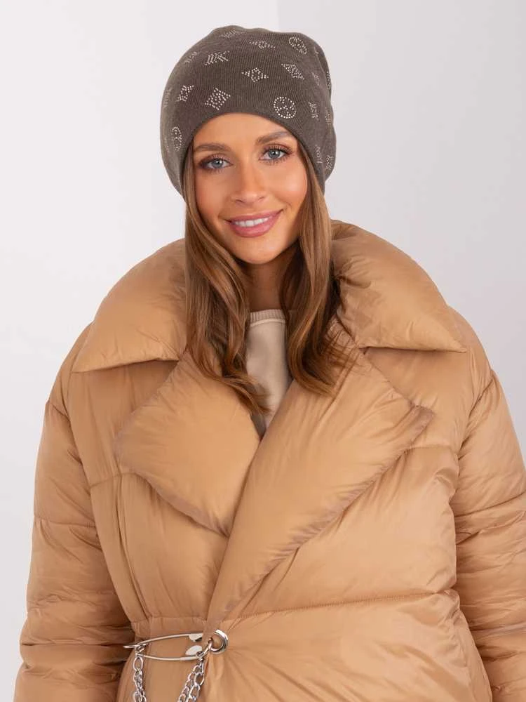 Tamsi chaki spalvos kepurė