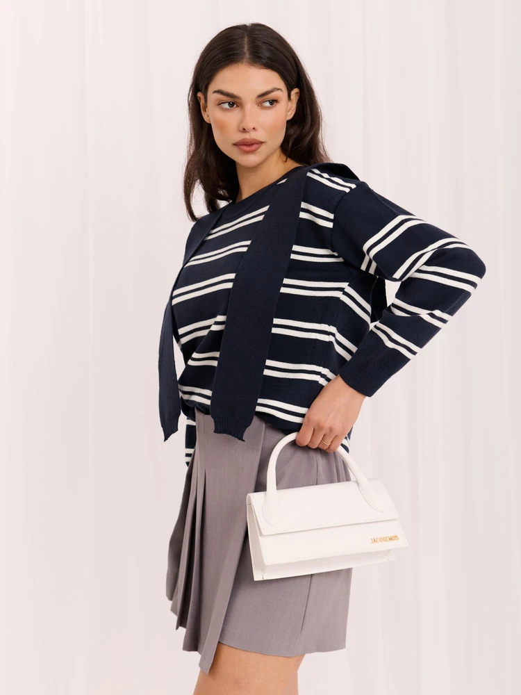 Tamsiai mėlynas dryžuotas megztinis
