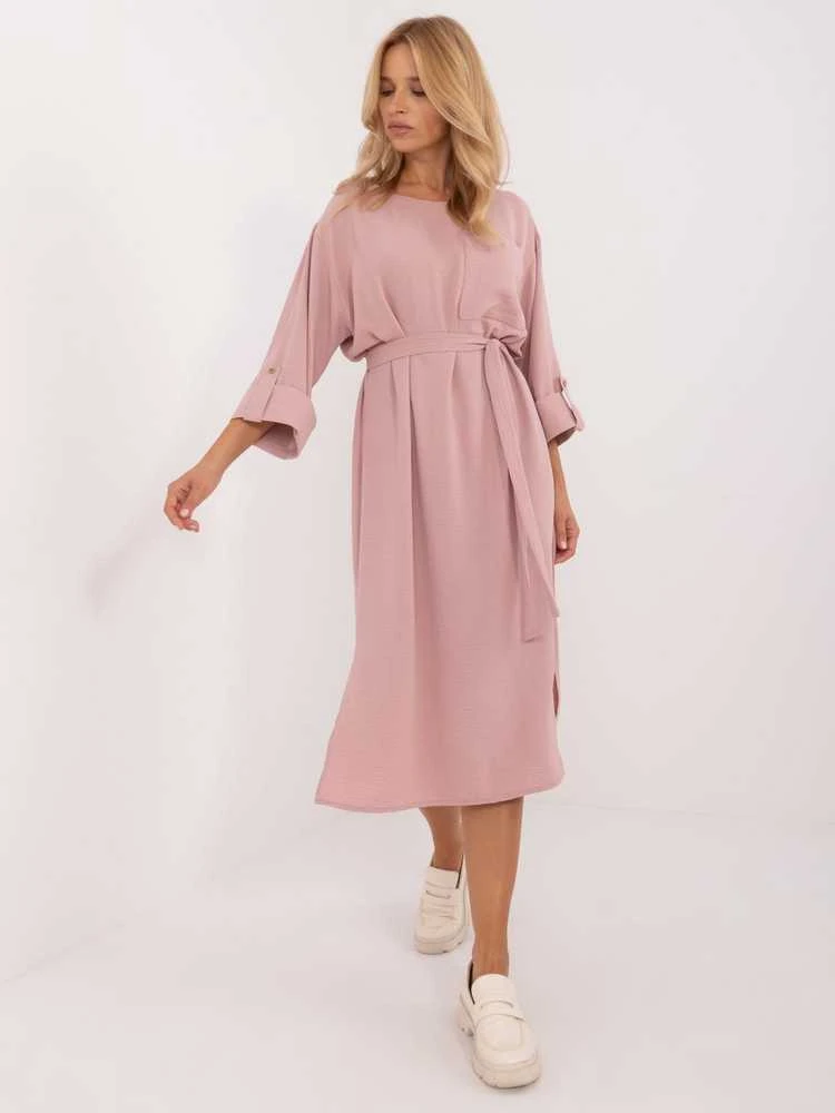 Tamsiai rausva suknelė