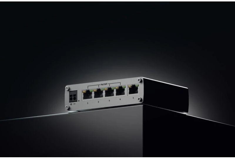 Ausinės Teltonika TSW101 Gigabit Ethernet (10/100/1000) su PoE palaikymu, metalinis korpusas
