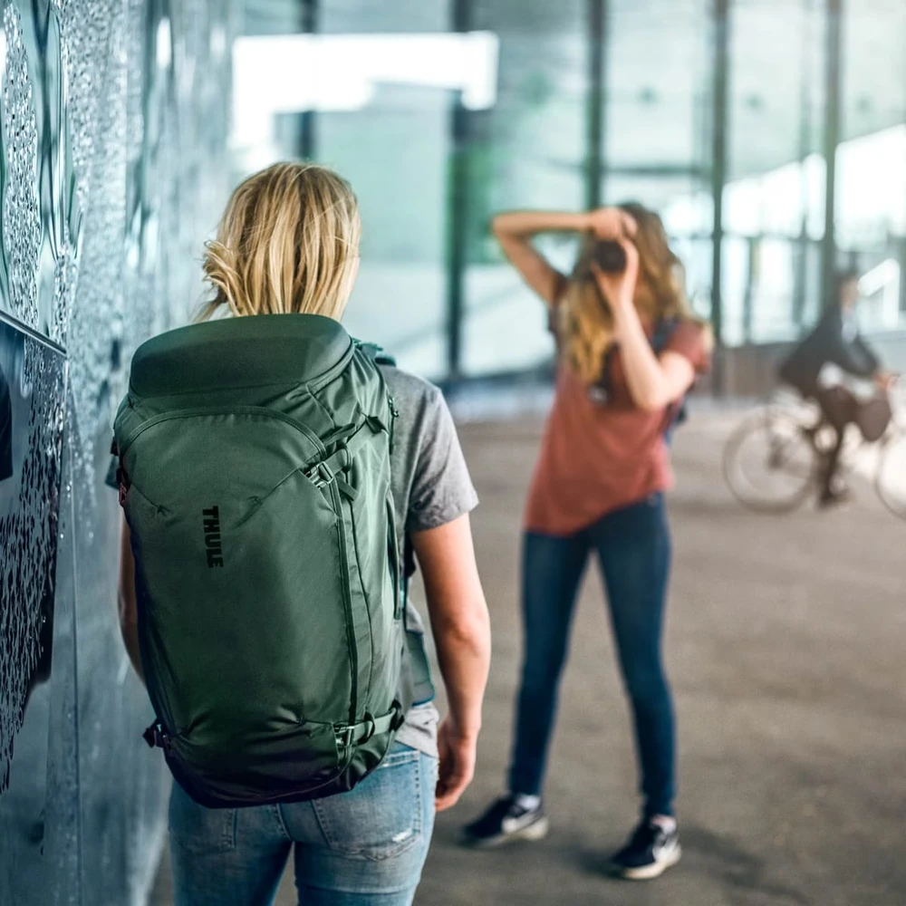 Thule | Landmark, 40 l | Kelioninė kuprinė | Tamsiai chaki spalvos