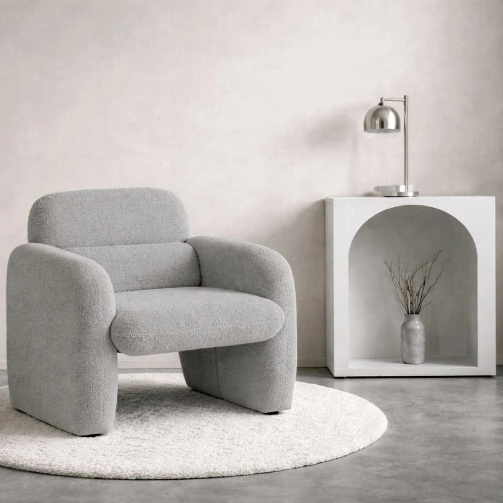 TOGO pilkas „Boucle“ modernus poilsio fotelis