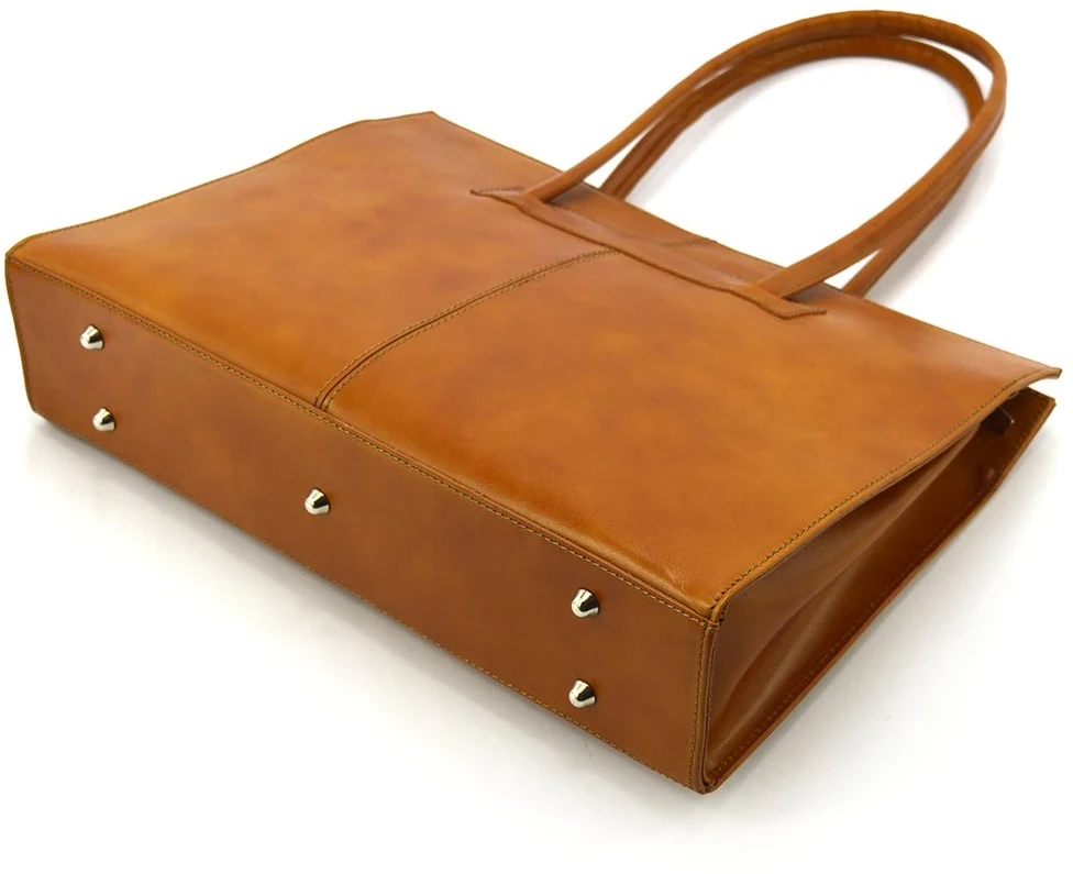 Odinė rankinė vp046l Camel